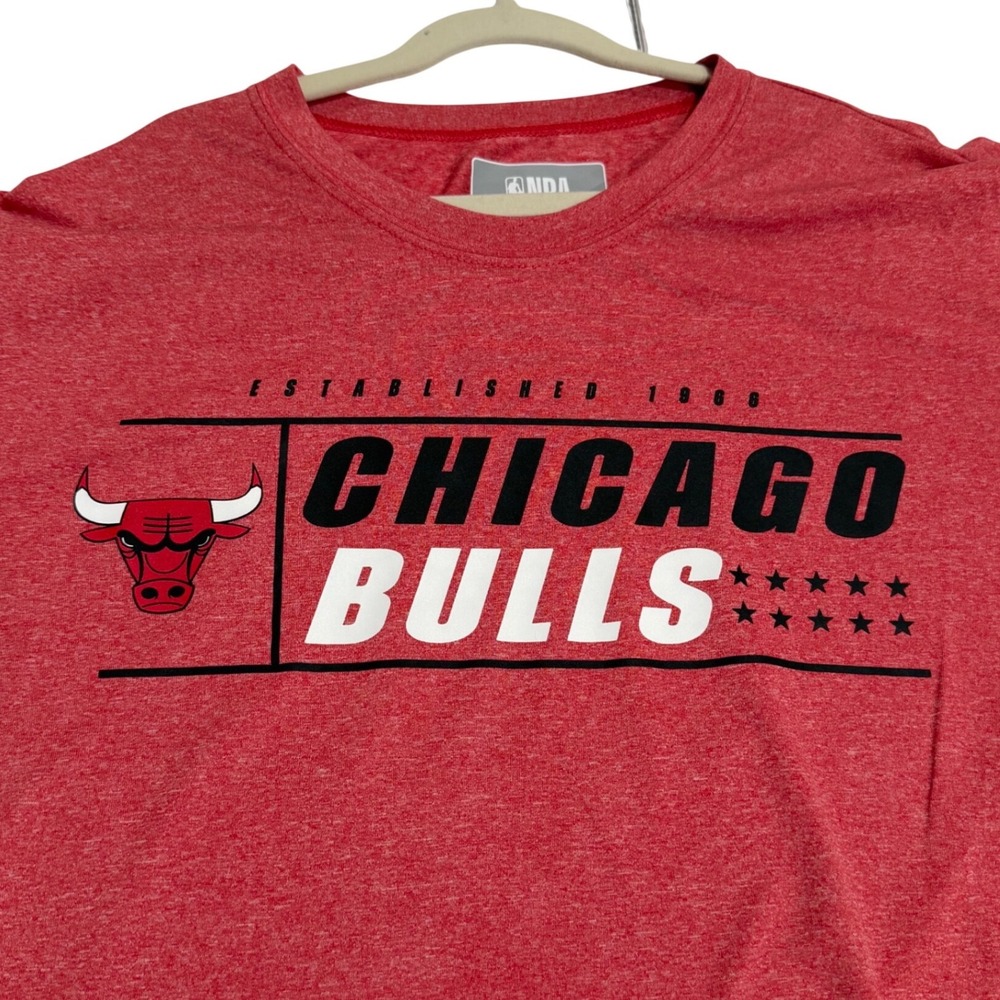 NBA Chicago Bulls Mens Large Red Heather Graphic T-Shirt Established 1966 New